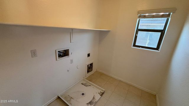 14719 W POINSETTIA Drive, Surprise, AZ 85379