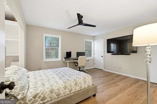 645 Anderson Walk, Marietta, GA 30062