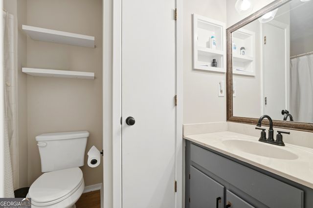 645 Anderson Walk, Marietta, GA 30062