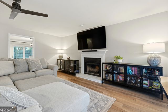 645 Anderson Walk, Marietta, GA 30062