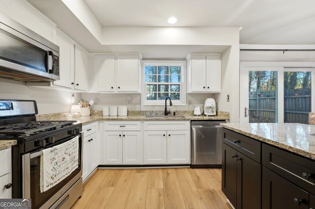 645 Anderson Walk, Marietta, GA 30062