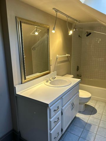 118 E Kossuth Street, Columbus, OH 43206