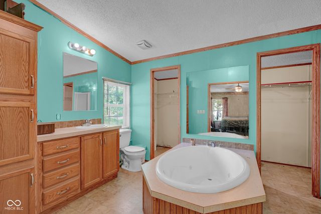 1600 N County Road 325 E, North Vernon, IN 47265