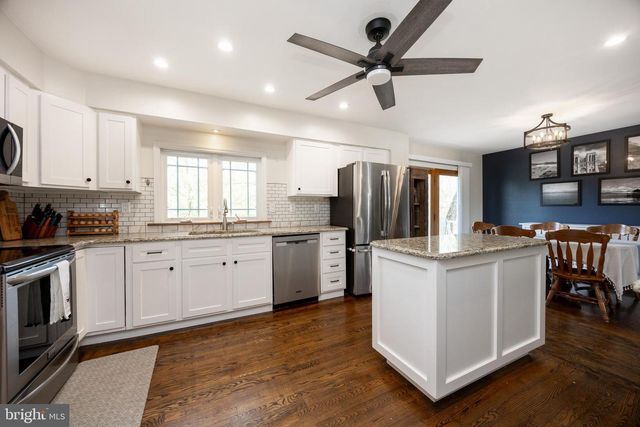 34 KIBBLEHOUSE DR, Schwenksville, PA 19473