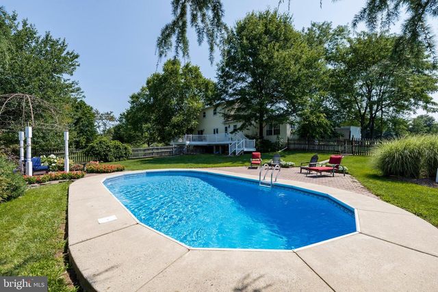 34 KIBBLEHOUSE DR, Schwenksville, PA 19473