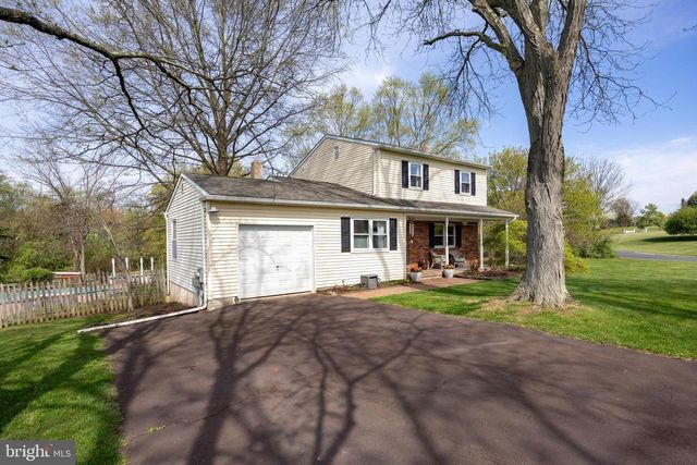 34 KIBBLEHOUSE DR, Schwenksville, PA 19473