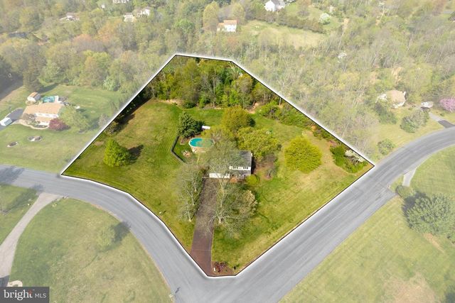 34 KIBBLEHOUSE DR, Schwenksville, PA 19473