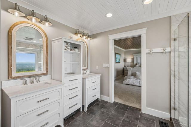 4504 Chestnut Avenue, Signal Mountain, TN 37377