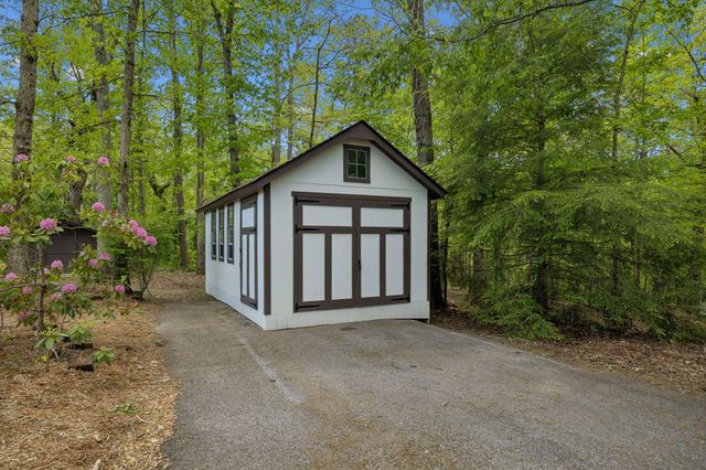 4504 Chestnut Avenue, Signal Mountain, TN 37377