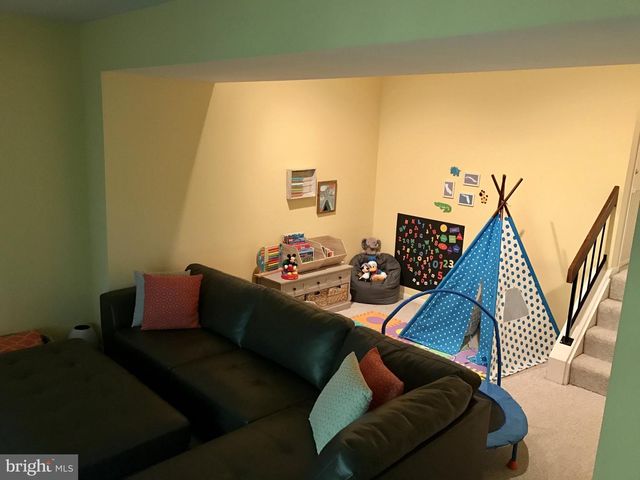 5319 KING CHARLES WAY, Bethesda, MD 20814