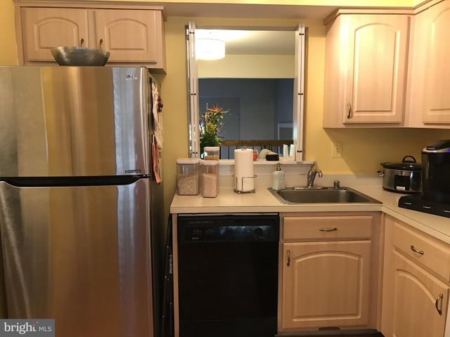 5319 KING CHARLES WAY, Bethesda, MD 20814