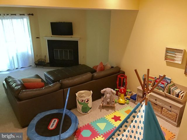 5319 KING CHARLES WAY, Bethesda, MD 20814