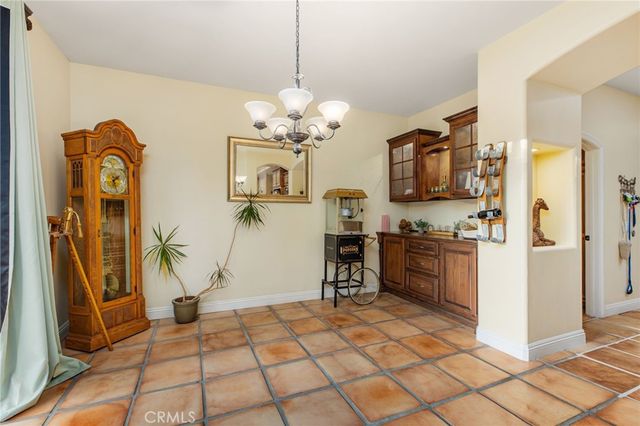 22088 Mustang Court, Canyon Lake, CA 92587