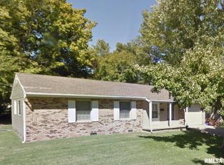 408 W CHESTNUT Street, Carbondale, IL 62901