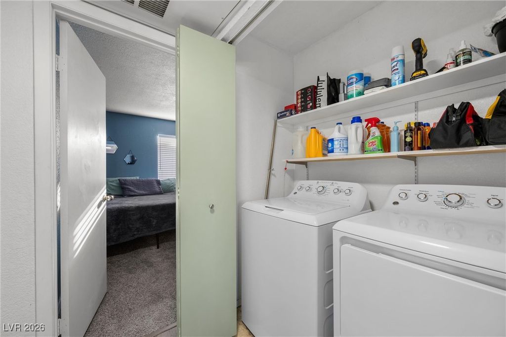 Image 18 of property listing at 917 Boulder Springs Drive 202, Las Vegas, NV 89128