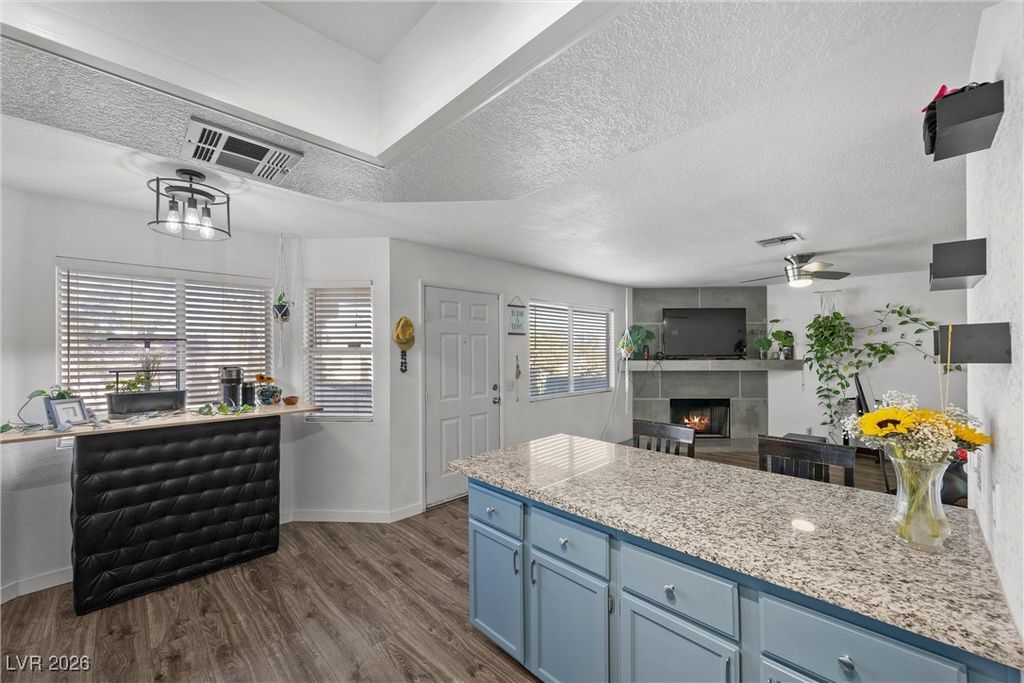 Image 7 of property listing at 917 Boulder Springs Drive 202, Las Vegas, NV 89128