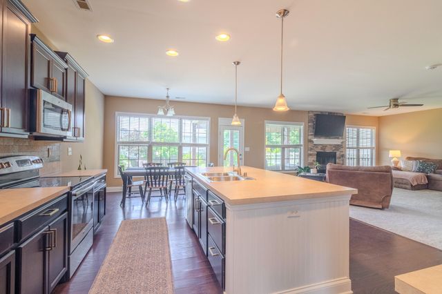 437 Larkhill Cove, Lexington, KY 40509