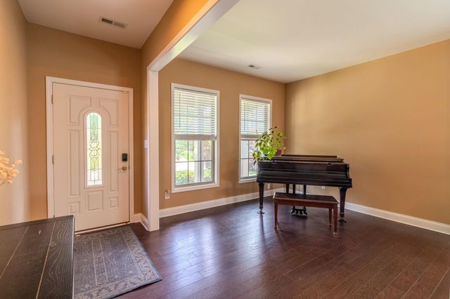 437 Larkhill Cove, Lexington, KY 40509