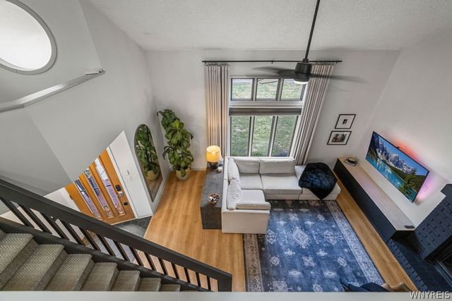 10 Royal Oak Circle, Grand Island, NY 14072