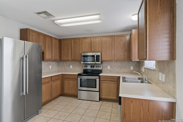 216 ANVIL PL, Cibolo, TX 78108