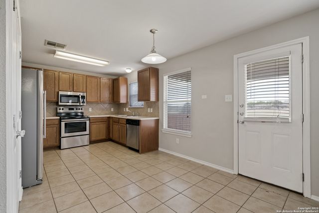 216 ANVIL PL, Cibolo, TX 78108