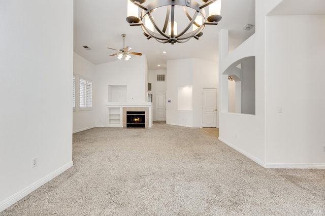 155 Bounty Ln, Vacaville, CA 95687
