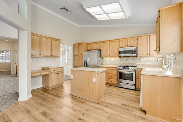 155 Bounty Ln, Vacaville, CA 95687