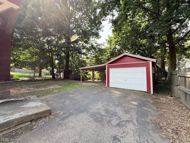 1504 Preston Avenue, Akron, OH 44305