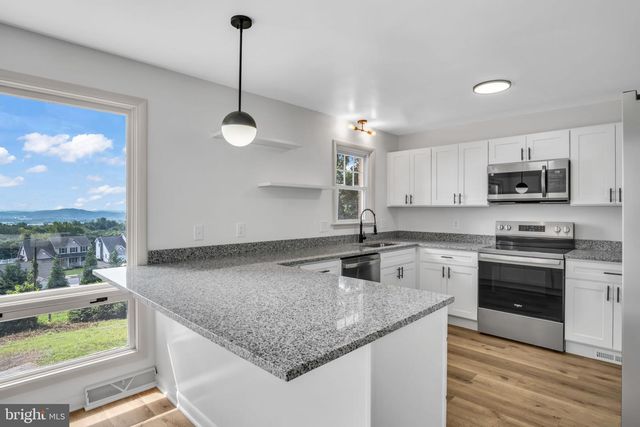 308 SHUEY RD, New Cumberland, PA 17070