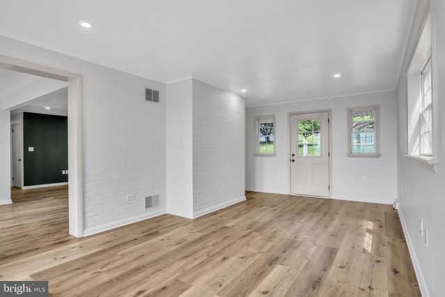 308 SHUEY RD, New Cumberland, PA 17070