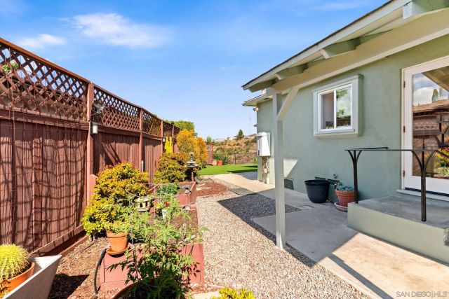 4662 Lucille Dr, San Diego, CA 92115