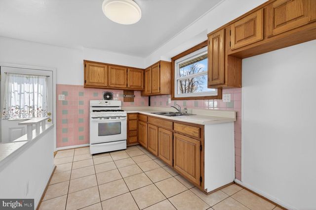 12910 ELOISE AVE, Rockville, MD 20853