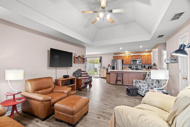 235 E MURPHY DR, Columbia, MO 65202