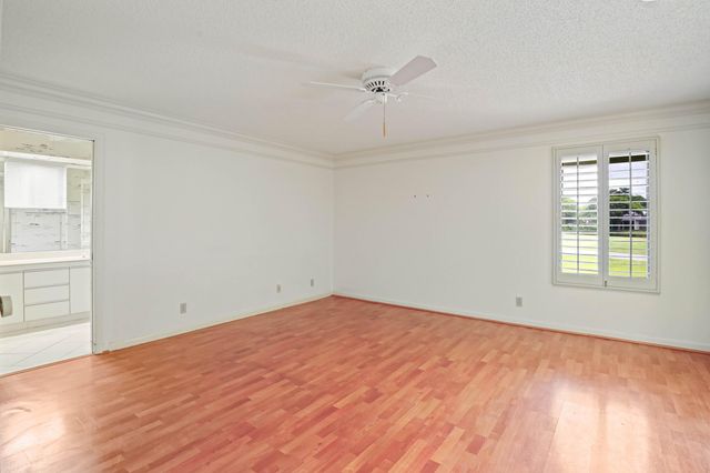 6888 Fountains Circle, Lake Worth, FL 33467