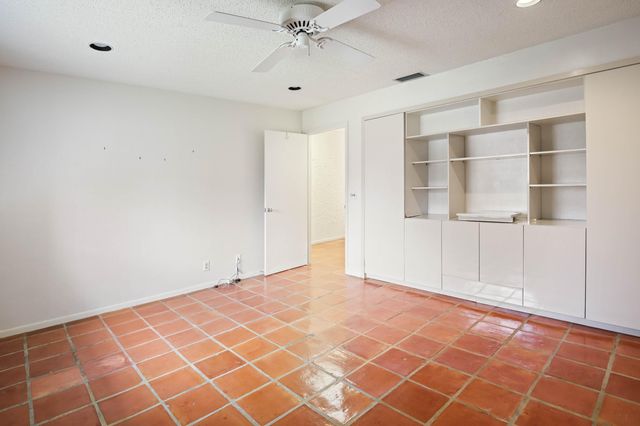 6888 Fountains Circle, Lake Worth, FL 33467