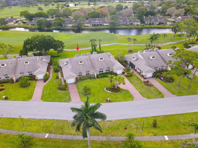 6888 Fountains Circle, Lake Worth, FL 33467