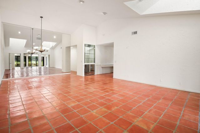 6888 Fountains Circle, Lake Worth, FL 33467