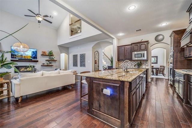 10210 Grape Creek Grove Lane, Cypress, TX 77433