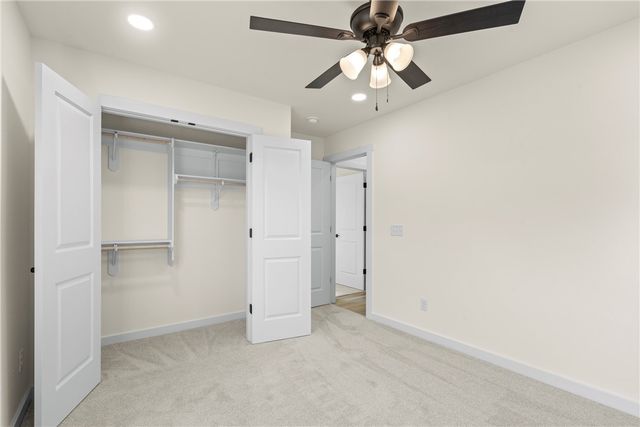 1121 Center Court Circle, Grove, OK 74344