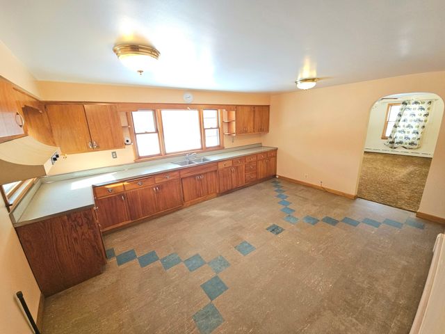 279 N State Street, Hampshire, IL 60140