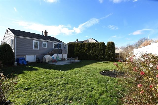 58 Bayview Avenue, Fairhaven, MA 02719