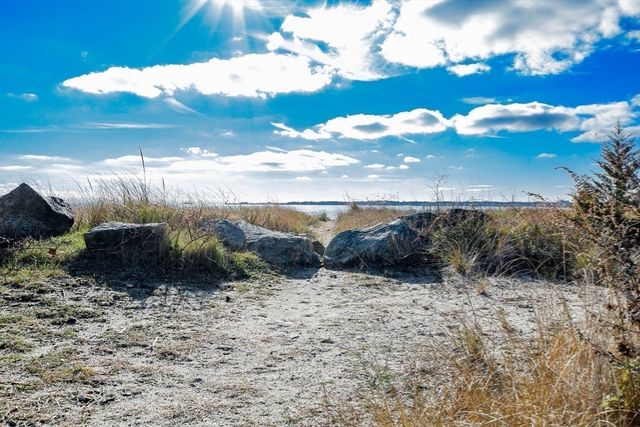 58 Bayview Avenue, Fairhaven, MA 02719