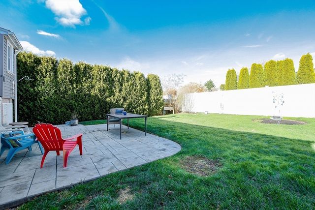 58 Bayview Avenue, Fairhaven, MA 02719