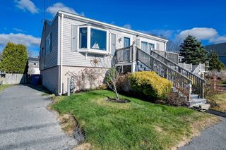 58 Bayview Avenue, Fairhaven, MA 02719