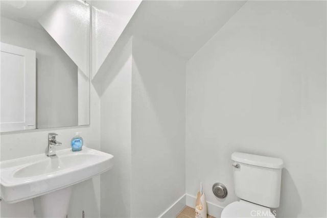 1690 S Lewis Street, Anaheim, CA 92805