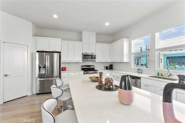 1690 S Lewis Street, Anaheim, CA 92805