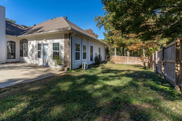 3900 FernRidge Dr., Longview, TX 75605