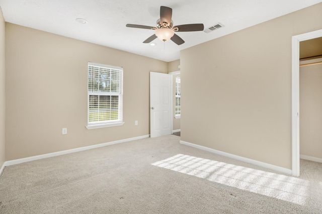 2102 N Galveston Avenue, Pearland, TX 77581
