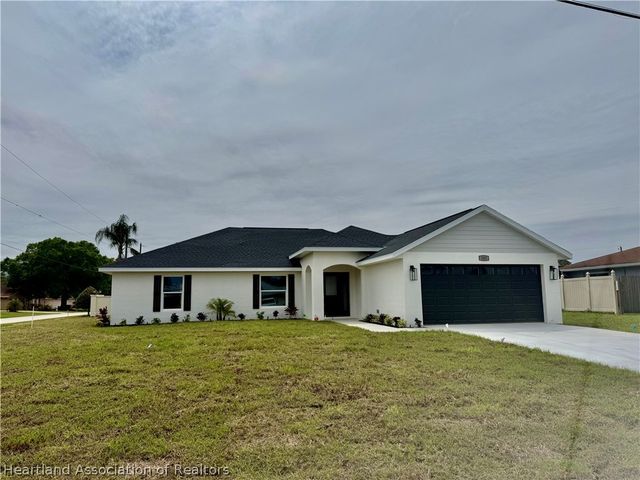 103 Sportsman Avenue, Sebring, FL 33875