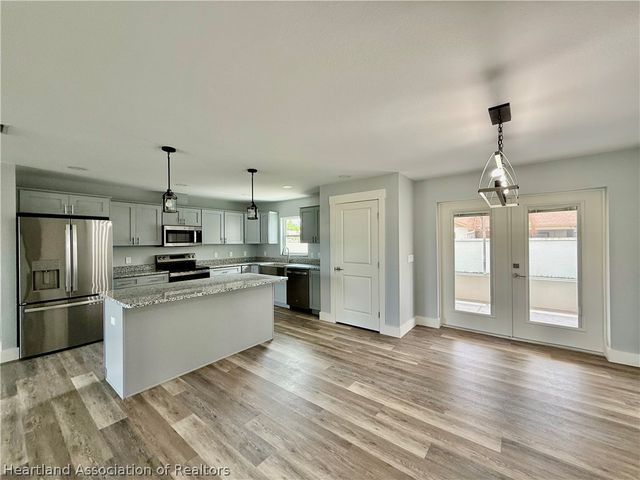 103 Sportsman Avenue, Sebring, FL 33875